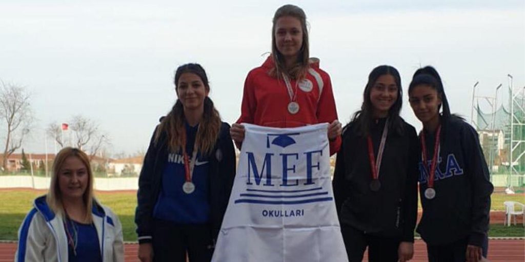 15-17 Mart tarihleri arasında Bursa ilinde yapılan Atletizm Grup Müsabakalarında öğrencimiz...