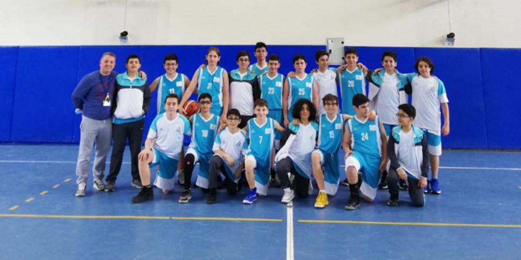 Bahçeşehir Kampüsü Yıldız Erkek Basketbol takımımız Başakşehir ilçesinde düzenlenen...