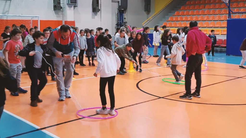 “Ortaokullu Oluyoruz!” etkinliği kapsamında 4. sınıflarımız bir günlerini ortaokulda geçirerek  oryantasyonlarının ilk basamağını...