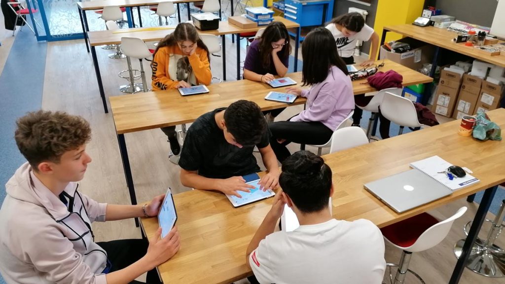 Bahçeşehir Kampüsü tüm öğrencilerimizle 14 -18 Ekim Avrupa Kodlama Haftası’nı web sayfalarında...
