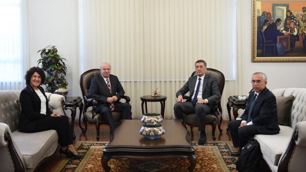 MEF Üniversitesi Eğitim Fakültesi Dekanımız Prof. Dr. Mustafa Özcan, Genel Müdürümüz Erdoğan Bozdemir...