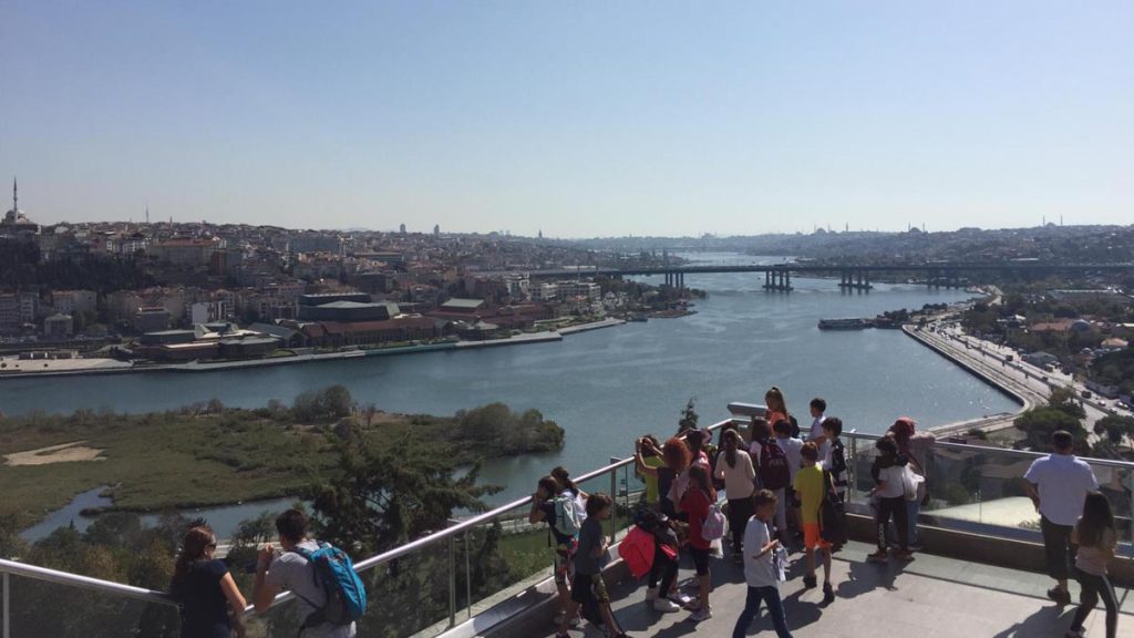 Ulus Kampüsü Ortaokulu 5. sınıf öğrencilerimizle Sosyal Bilgiler dersi kapsamında çevrelerindeki...