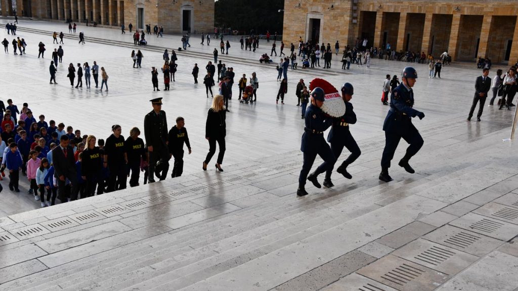 Ulus Kampüsü İlkokulu 4. sınıf öğrencilerimizin Anıtkabir ziyareti