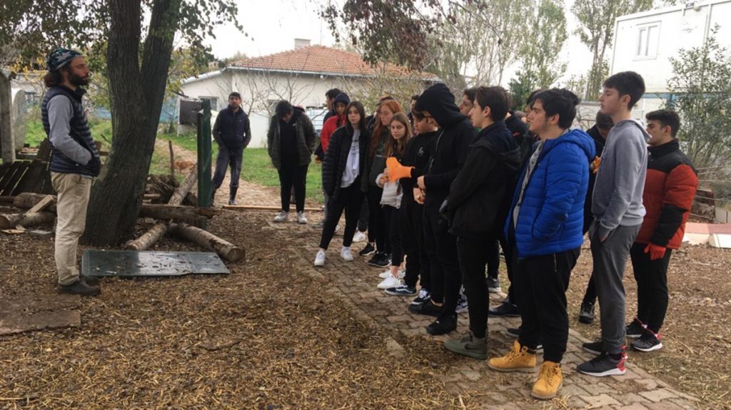 Ulus Kampüsü Lisesi Sosyal Bilimler Kulübü Permakültür Birimi öğrencilerimizin organize ettiği...