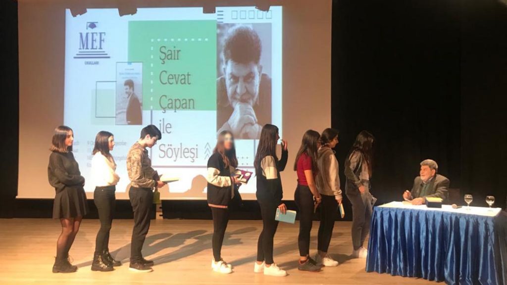 Bahçeşehir Kampüsü Lise öğrencilerimiz, “Bana Düşlerini Anlat” eserini okudukları...