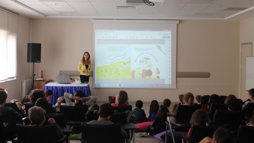 Spiker ve Yazar Pınar Erbaş Bahçeşehir Kampüsümüzde Anaokulu ve İlkokul öğrencilerimizi...