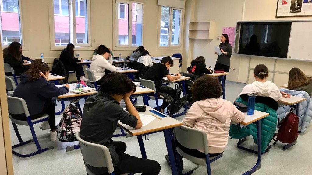 Ulus Kampüsü Ortaokulu Psikolojik Danışma ve Rehberlik Bölümü olarak 8. sınıf öğrencilerimizin...