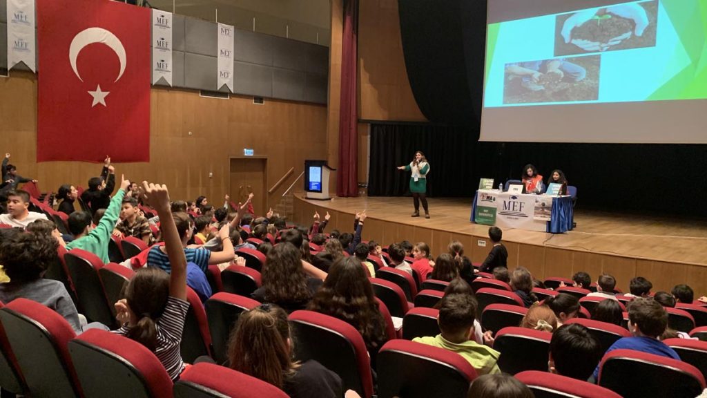 Ulus Kampüsü Ortaokul öğrencilerimiz ve Okul Aile Birliği üyelerimizin desteğiyle...