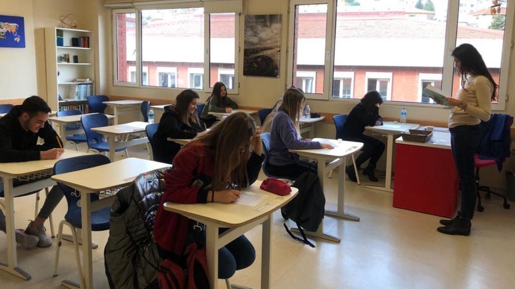 Ulus Kampüsü Lisesi Coğrafya öğretmenlerimizin danışmanlığını yürüttüğü...