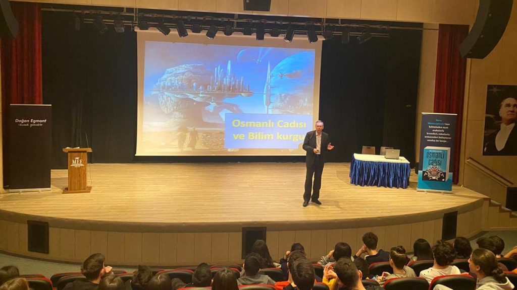 Bahçeşehir Kampüsü Lise öğrencilerimiz, “Osmanlı Cadısı” adlı bilim-kurgu romanını okudukları...