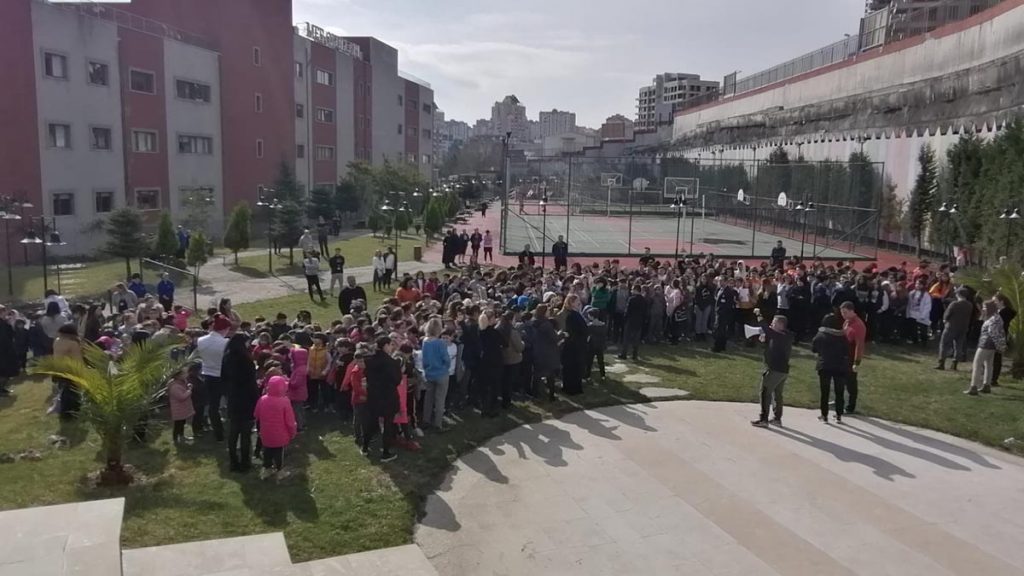 Bahçeşehir Kampüsü öğretmenlerimiz, yöneticilerimiz ve personelimiz olumsuz koşullara hazırlık için önlemler almak...