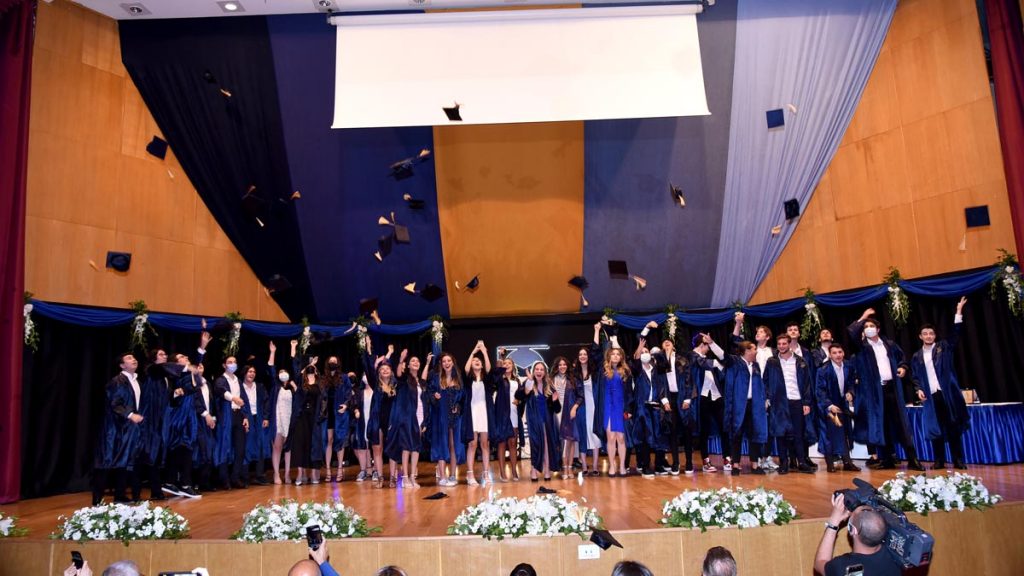 Ulus Kampüsü Lisesi 21. ve 22. Dönem mezunlarımızı yeni bir yaşama uğurladık...