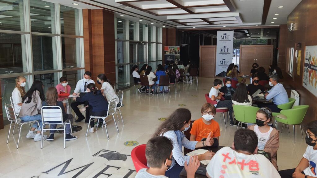 Bahçeşehir Kampüsümüzde 8. sınıflarımızla danışman öğretmenlik sistemimize başladık...