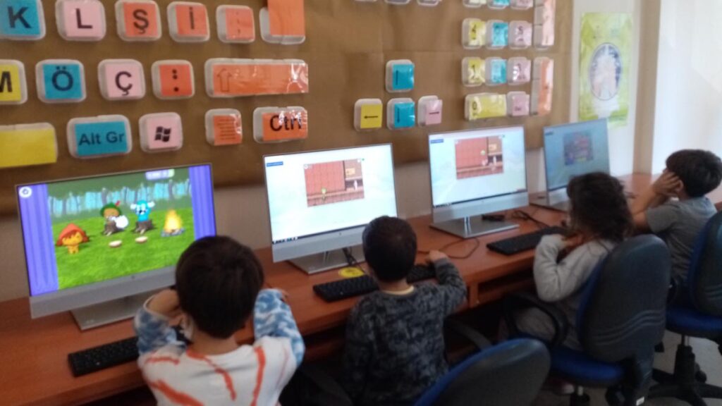 9-24 Ekim tarihleri arasında Bilişim ve Eğitim Teknolojileri Bölümü olarak...