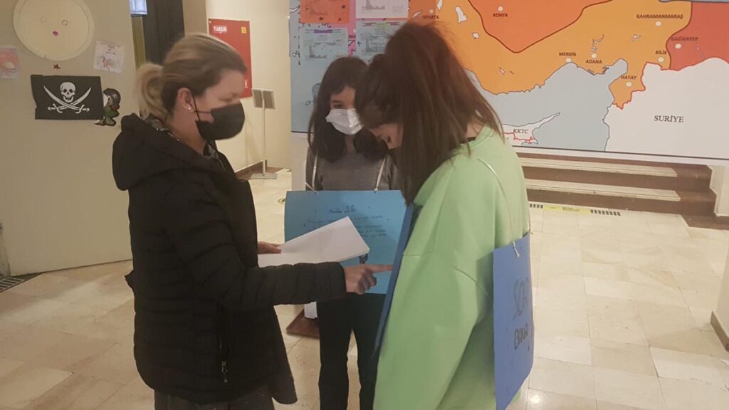 Ulus Kampüsü Ortaokulu 6. sınıf öğrencilerimiz, Sosyal Bilgiler dersi öğretmenlerimizin...