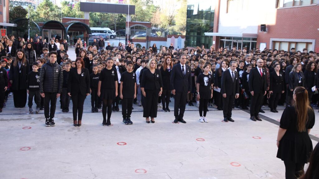 Özgürlük, çağdaşlık ve eşitliğimizi sayesinde edindiğimiz...