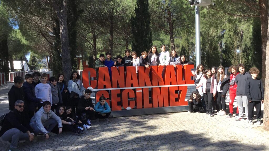 T.C. İnkılap Tarihi ve Atatürkçülük dersi kapsamında Bahçeşehir Kampüsü 7. ve 8. sınıflarımızla Çanakkale gezisini...