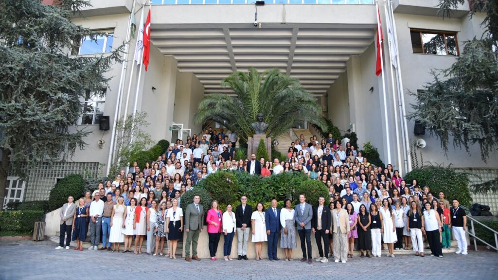 2024-2025 eğitim-öğretim dönemi açılışımızı yaptık ve tüm öğretmenlerimizle...