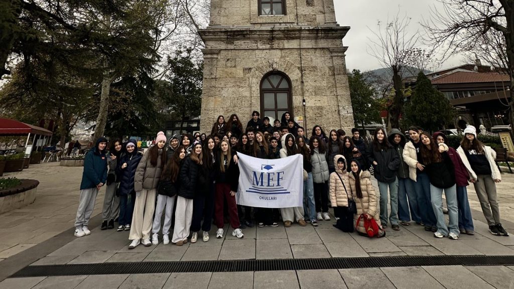 Ulus Kampüsü Ortaokulu 7. sınıf öğrencilerimizle, tarih ve kültürle iç içe geçen keyifli bir Bursa gezisi yaptık...